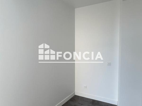 Location Maison 4 pièces 69.73 m² - 4 RUE HOCHE Charleville Mezieres 08000