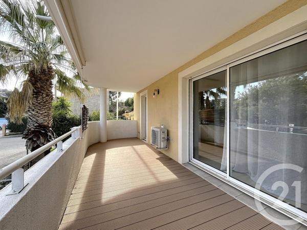 Appartement T4 à vendre  3 pièces - 84,07 m2 CAVALAIRE SUR MER - 83