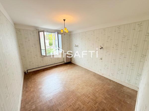 Maison d'habitation 4 pièces avec jardin et véranda