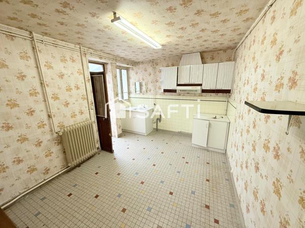 Maison d'habitation 4 pièces avec jardin et véranda