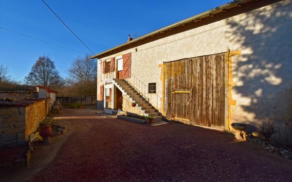 Maison à vendre    3 pièces •  Briennon