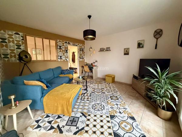 Vente                                                      Appartement
                        
                     5 pièces                      89 m2                     à Dinan