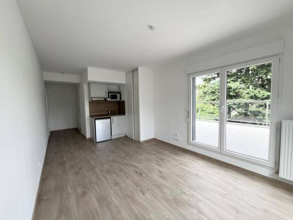 Appartement 1 pièce                                        - 35000 Rennes Réf : 2379