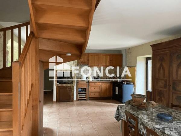 Location Maison 4 pièces 121 m² - 148 CHEMIN DU PECH Cours 46090