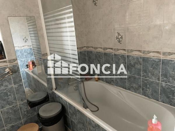 Location Maison 4 pièces 121 m² - 148 CHEMIN DU PECH Cours 46090