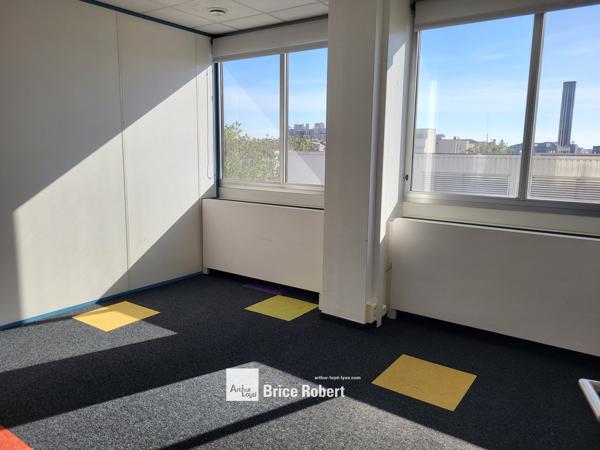 Bureaux à louer aménagés - Lyon 3ème Part-Dieu - proximité transports en commun