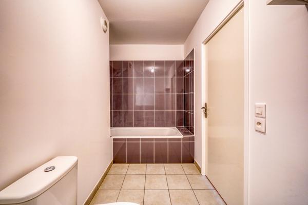 Bègles (33130) Appartement 3 pièces de 68m2 avec terrasse et parking