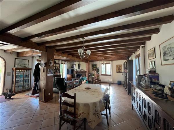 Maison à vendre |  Montpon-Ménestérol |  4 pièces | 138 m²