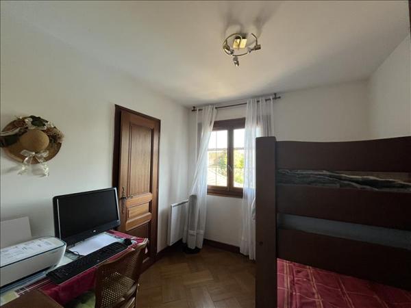 Maison à vendre |  Montpon-Ménestérol |  4 pièces | 138 m²