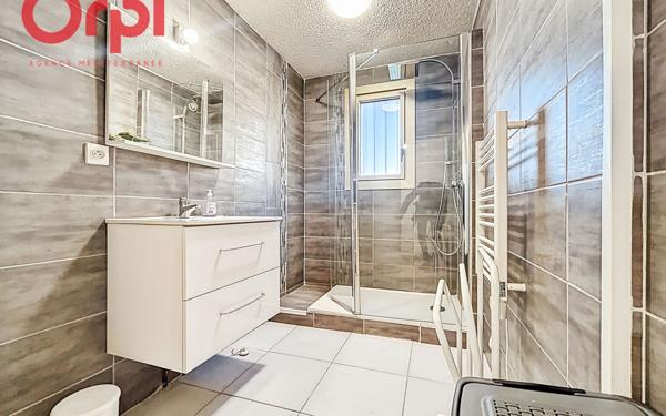 Appartement à vendre    3 pièces • 58 m2 Fréjus