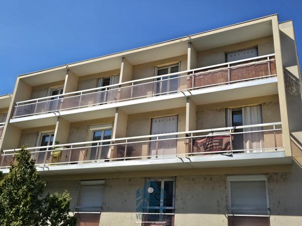 Studio avec balcon et cave