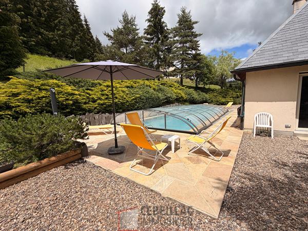 Maison de caractère avec piscine couverte et vue exceptionnelle