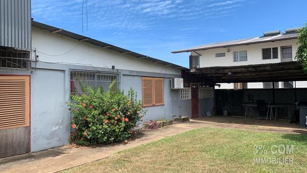 MAISON R+1 DE TYPE F4 rdc et étage d'environ 305m² sur 1124m² de Terrain à Cayenne  Cayenne (97300)