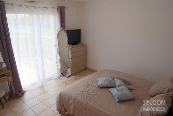 MAISON PLAIN-PIED 8 PIÈCES 196 m², GARAGE, TERRASSE, ÉTANG, PISCINE HORS SOL sur TERRAIN 16 295 m² Aizenay (85190)