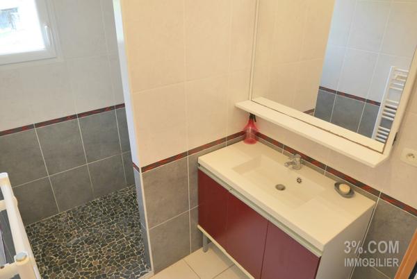 MAISON PLAIN-PIED 8 PIÈCES 196 m², GARAGE, TERRASSE, ÉTANG, PISCINE HORS SOL sur TERRAIN 16 295 m² Aizenay (85190)