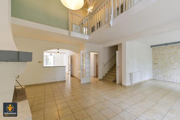 Vente Maison 6 pièces 176 m2 à Sansais