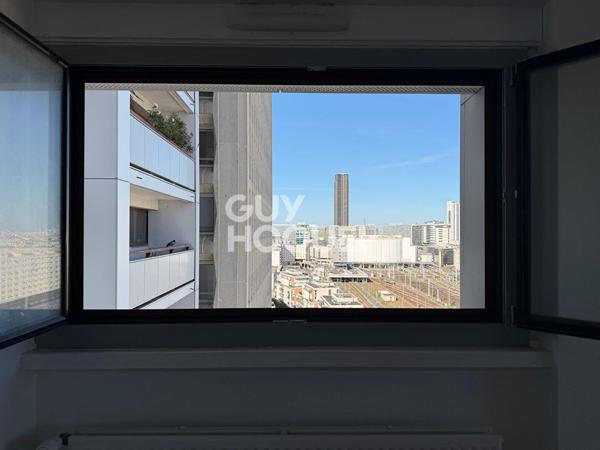 PARIS 15e - 2 PIÈCES 44,33 m² - BALCON - VUE DÉGAGÉE