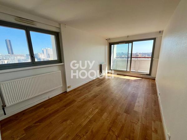 PARIS 15e - 2 PIÈCES 44,33 m² - BALCON - VUE DÉGAGÉE