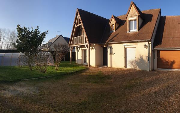 Maison à louer    5 pièces • 124 m2 Mâle