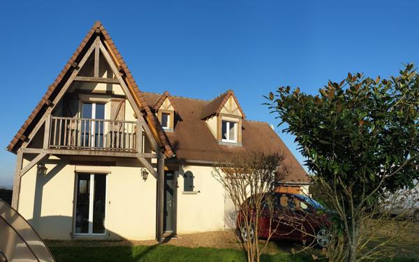 Maison à louer    5 pièces • 124 m2 Mâle