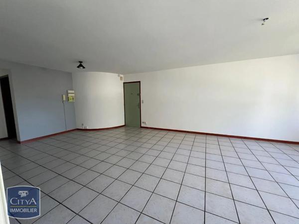 Appartement à louer 4 pièces 99.9m²