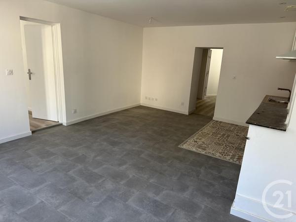 Immeuble à vendre  280,29 m 2   MUSSIDAN  - 24