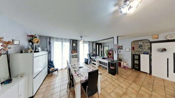 A VENDRE A MARGUERITTES - Maison plain pied 4 pièce(s) 105 m²
