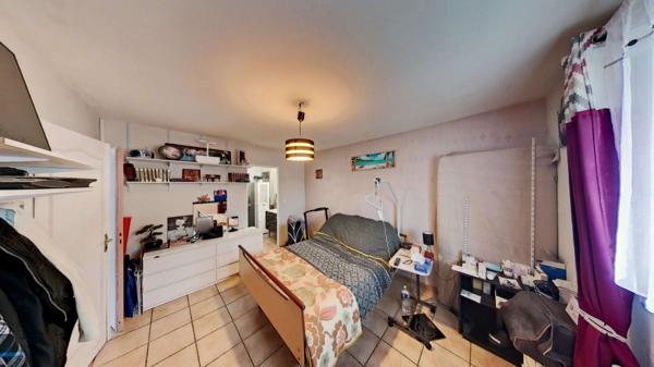 A VENDRE A MARGUERITTES - Maison plain pied 4 pièce(s) 105 m²