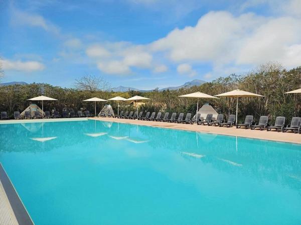 Maison mitoyenne de 31 m2 dans une résidence de vacances en bord de mer, piscine à Castellare di Casinca (HAUTE CORSE)