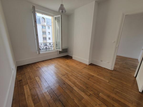 Trois pièces traversant avec une vue entièrement dégagée