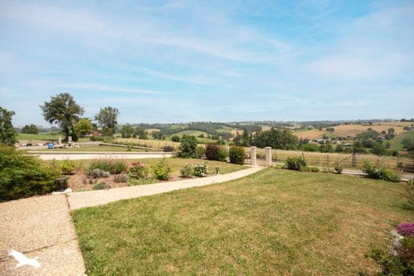 Maison à vendre |  Saint-Constant |  4 pièces | 142 m²