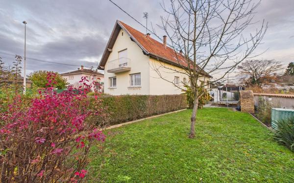 Maison à vendre    3 pièces • 111 m2 Strasbourg