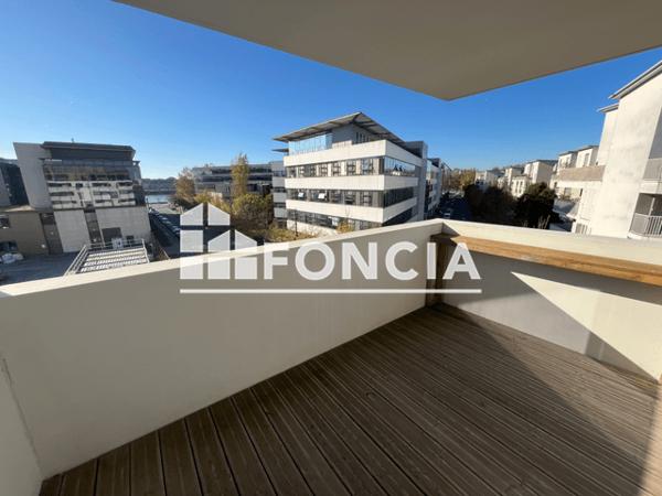 Location Appartement meublé 2 pièces 46 m² - 12 RUE LOUIS EYMIE Bordeaux 33100