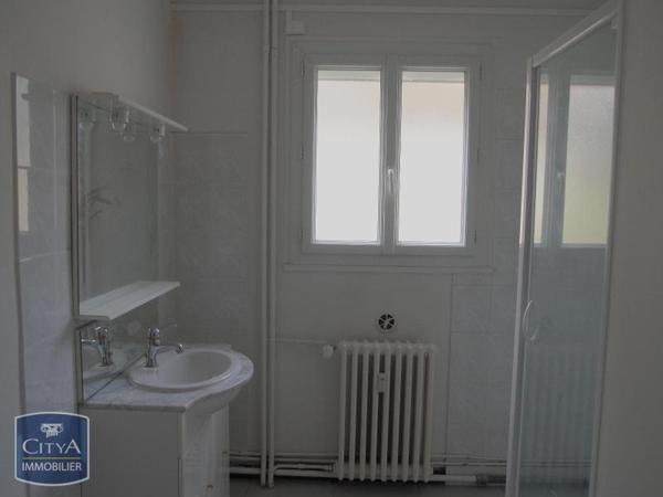 Appartement à louer 4 pièces 75.45m²