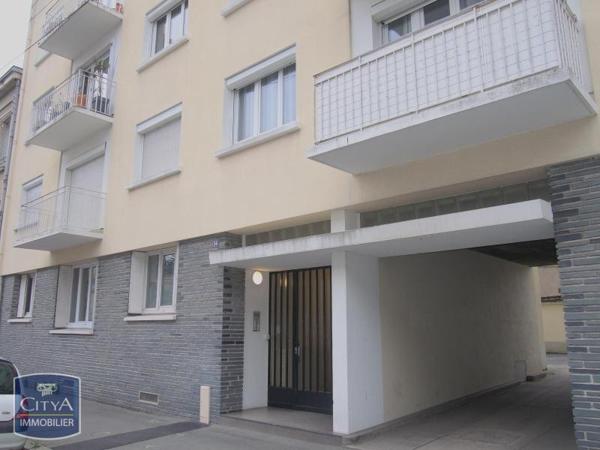 Appartement à louer 4 pièces 75.45m²