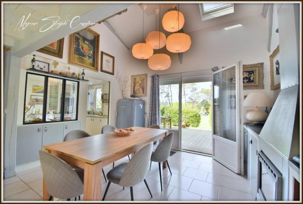 Maison Landaise de charme de 140 m² à vendre 6 pièces LINXE (40) au calme avec piscine.