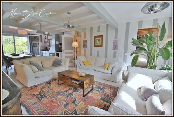 Maison Landaise de charme de 140 m² à vendre 6 pièces LINXE (40) au calme avec piscine.