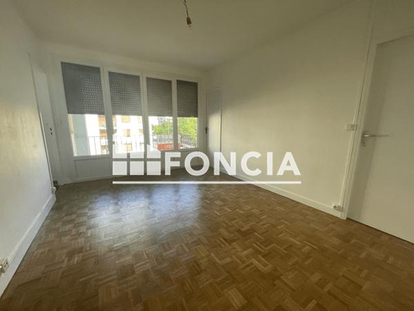 Location Appartement 3 pièces 53.49 m² - PETITES ROCHES Dijon 21000
