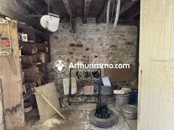 Vente                                                      Maison
                        
                     5 pièces                      110 m2                     à La Ferté-Macé
