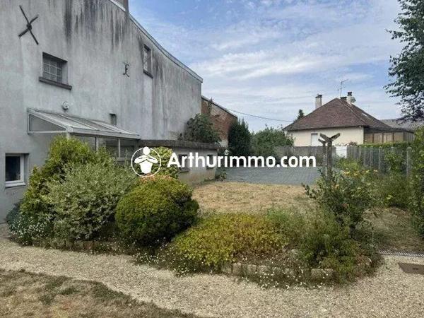 Vente                                                      Maison
                        
                     5 pièces                      110 m2                     à La Ferté-Macé