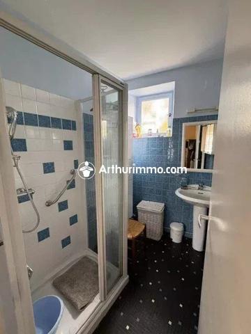 Vente                                                      Maison
                        
                     5 pièces                      110 m2                     à La Ferté-Macé