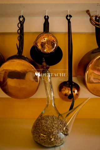 VILLA D'EXCEPTION AVEC PISCINE - A 700 mètres DE LA PLAGE -