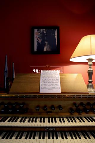 VILLA D'EXCEPTION AVEC PISCINE - A 700 mètres DE LA PLAGE -