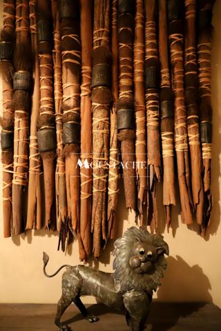 VILLA D'EXCEPTION AVEC PISCINE - A 700 mètres DE LA PLAGE -