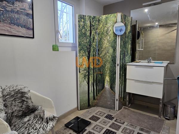 Maison au calme avec deux logements et garage