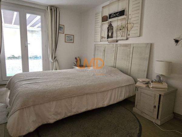 Maison au calme avec deux logements et garage