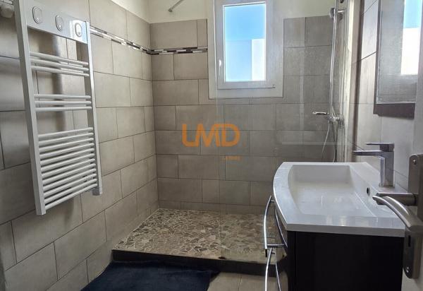 Maison au calme avec deux logements et garage