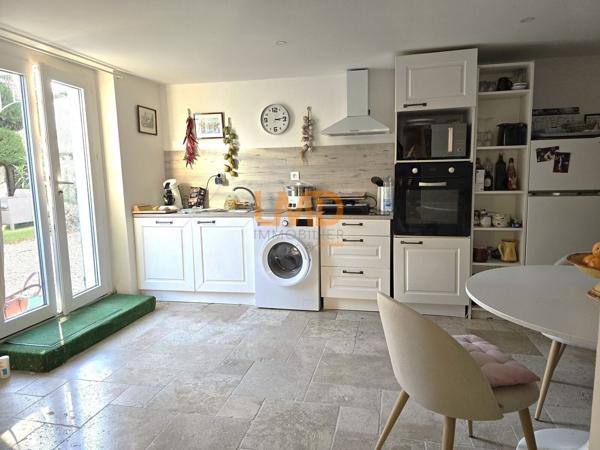 Maison au calme avec deux logements et garage