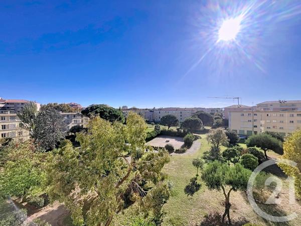 Appartement F4 à vendre  4 pièces - 73 m2 FREJUS - 83