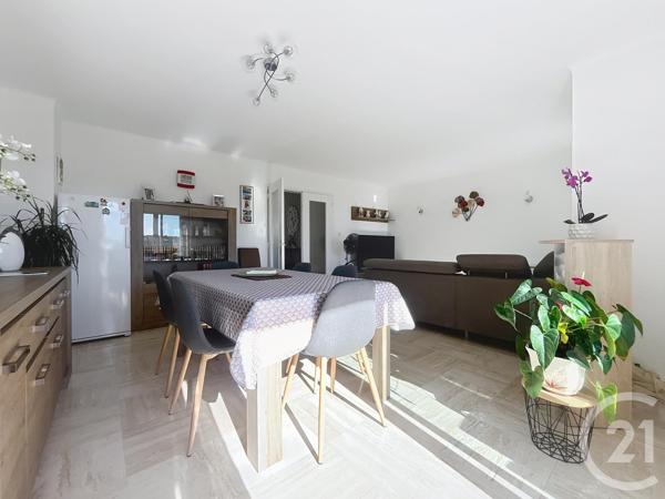 Appartement F4 à vendre  4 pièces - 73 m2 FREJUS - 83